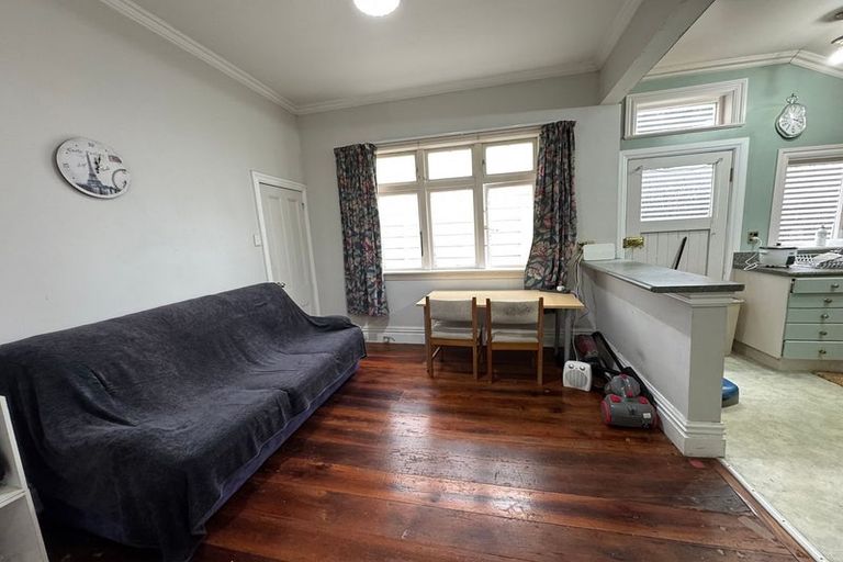 Photo of property in 4 Levy Street, Mount Victoria, Wellington, 6011