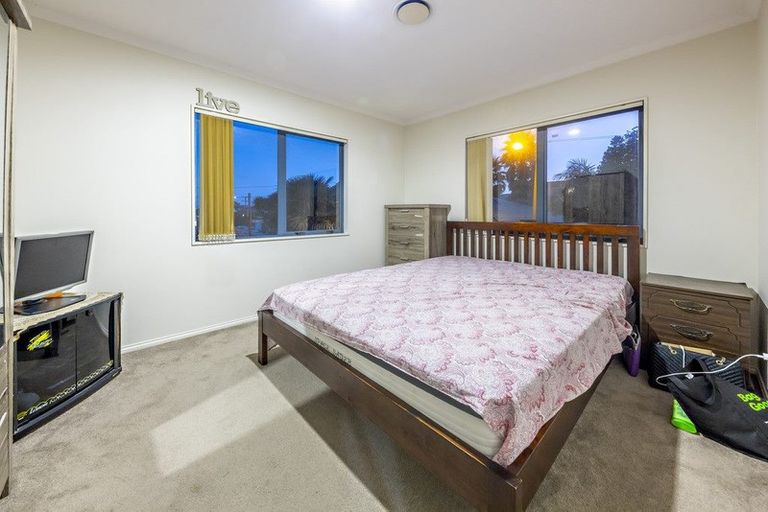 Photo of property in 33a Fitzroy Street, Papatoetoe, Auckland, 2104
