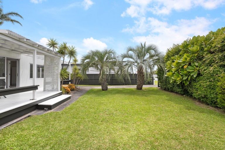 Photo of property in 403a Ocean Road, Whangamata, 3620