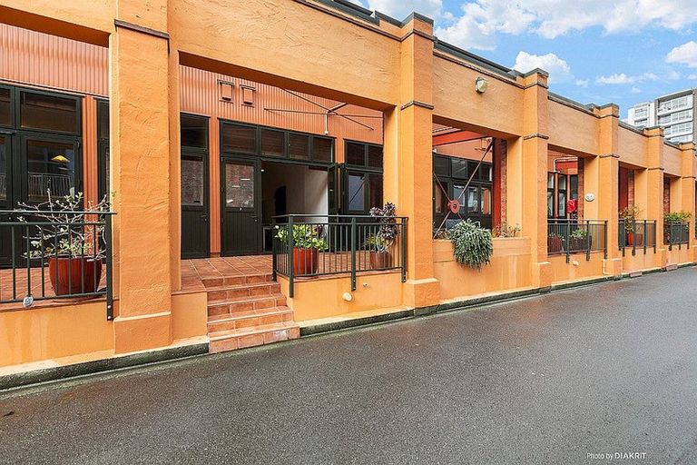 Photo of property in Courtenay Mews Apartments, 18/14 Alpha Street, Te Aro, Wellington, 6011