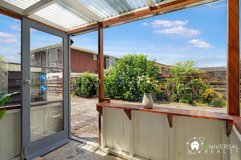 Photo of property in 3/1a Divich Avenue, Te Atatu South, Auckland, 0610