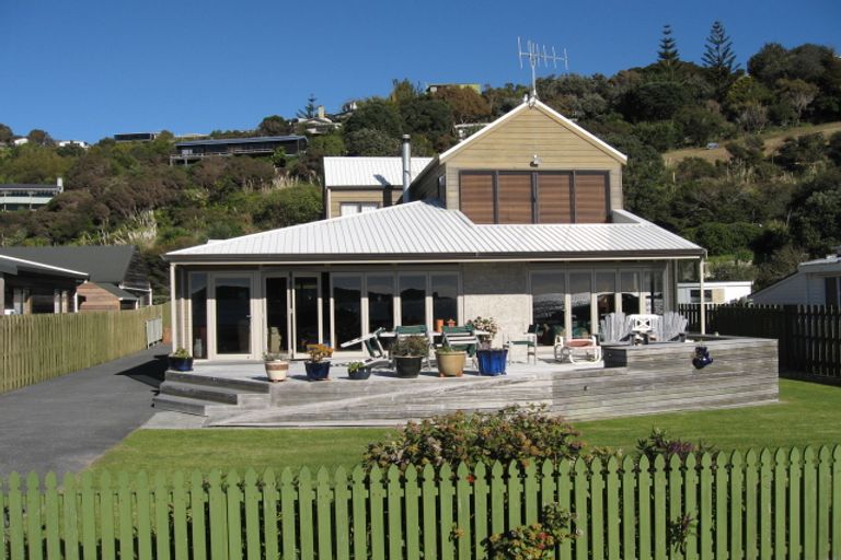 Photo of property in 75 Long Beach Road, Russell, 0202