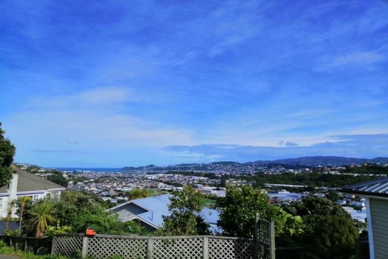 Photo of property in 107 Nevay Road, Miramar, Wellington, 6022