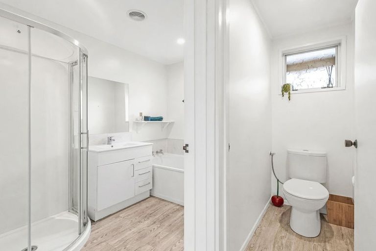 Photo of property in 1/23 Withells Road, Avonhead, Christchurch, 8042