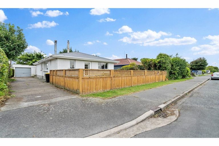 Photo of property in 12 Carron Street, Waverley, Invercargill, 9810