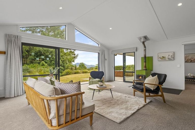 Photo of property in 55 Stewart Glen, Acacia Bay, Taupo, 3385