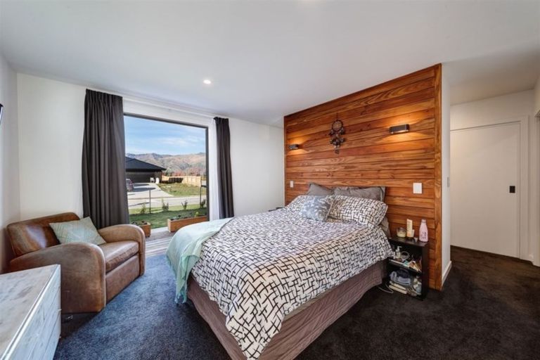 Photo of property in 1 Edna Lane, Lake Hawea, Wanaka, 9382