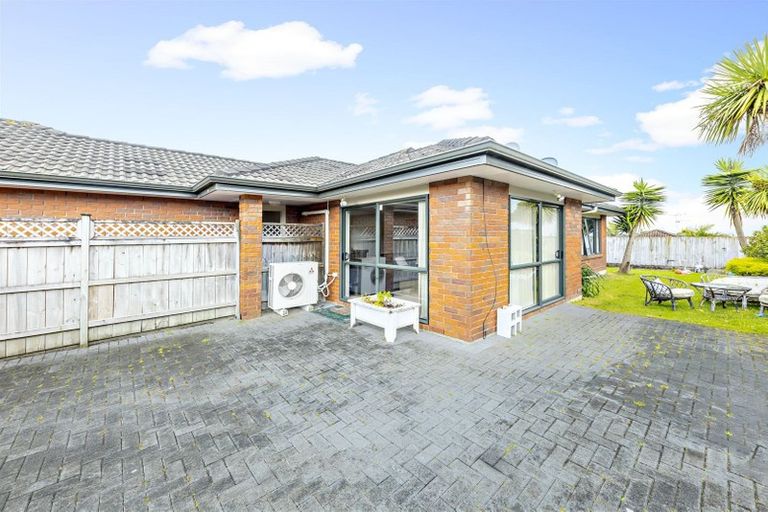 Photo of property in 9 Villino Place, Randwick Park, Auckland, 2105