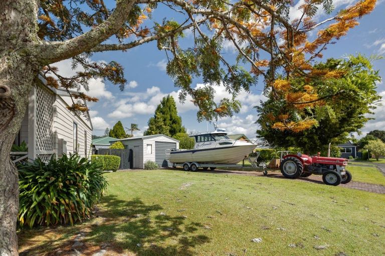 Photo of property in 14 Sarah Avenue, Whitianga, 3510
