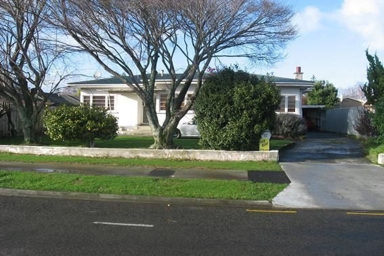 Photo of property in 32 Puriri Terrace, Roslyn, Palmerston North, 4414