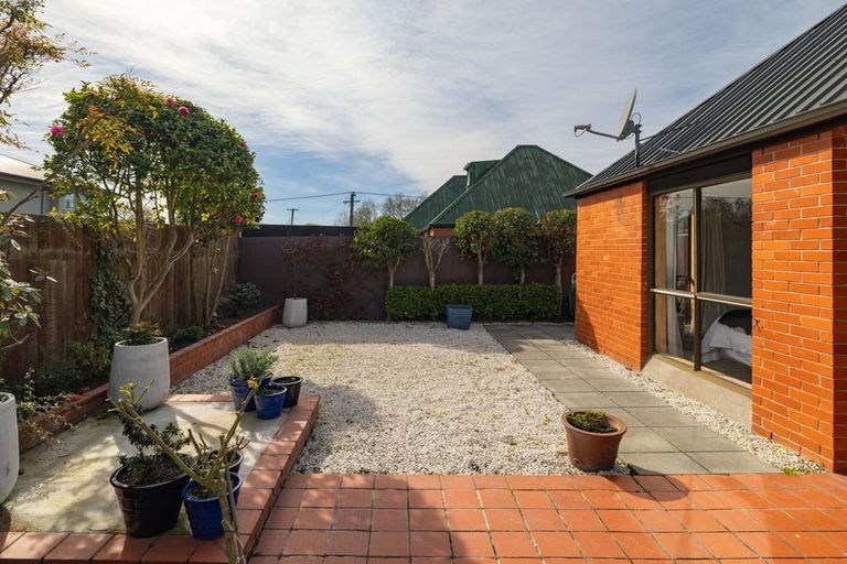 Photo of property in 1/89 Windermere Road, Papanui, Christchurch, 8053