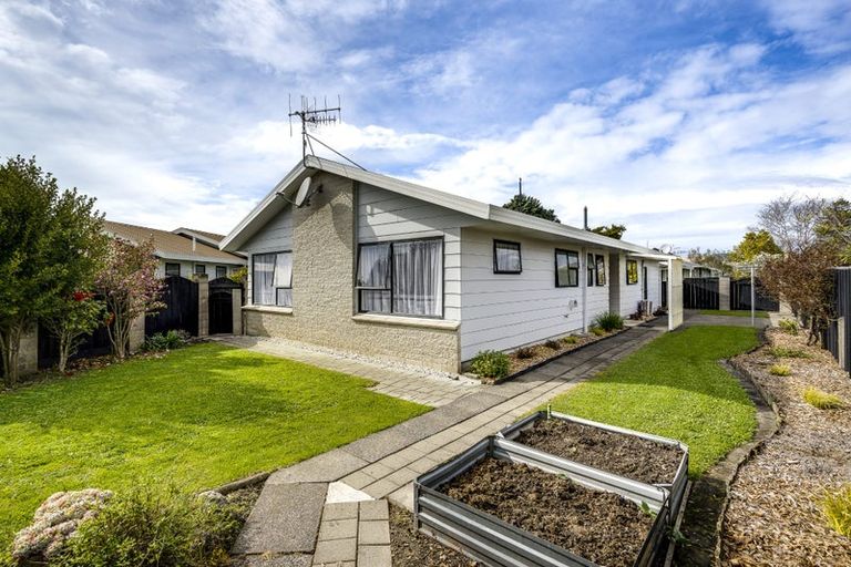 Photo of property in 29 Usherwood Crescent, Akina, Hastings, 4122