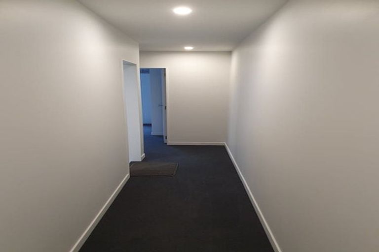 Photo of property in 35 John Street, Stokes Valley, Lower Hutt, 5019