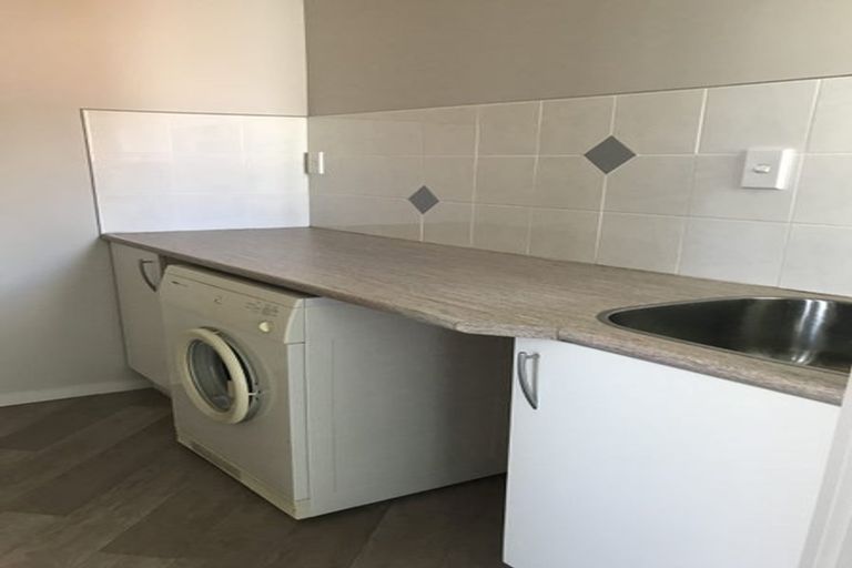 Photo of property in 57 Renoir Street, West Harbour, Auckland, 0618