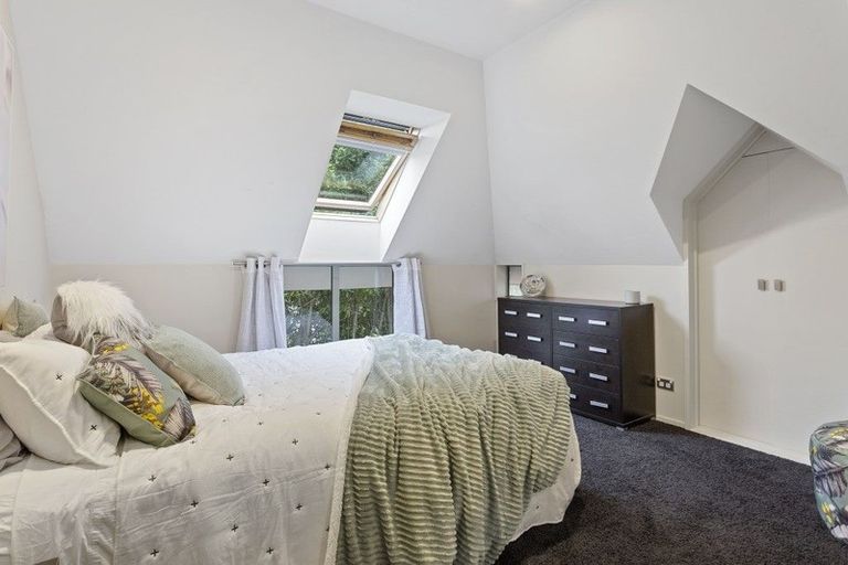 Photo of property in 15a Chilcombe Street, Ilam, Christchurch, 8041