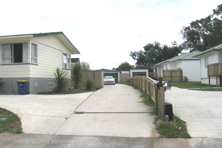 Photo of property in 166a Sunnynook Road, Sunnynook, Auckland, 0620