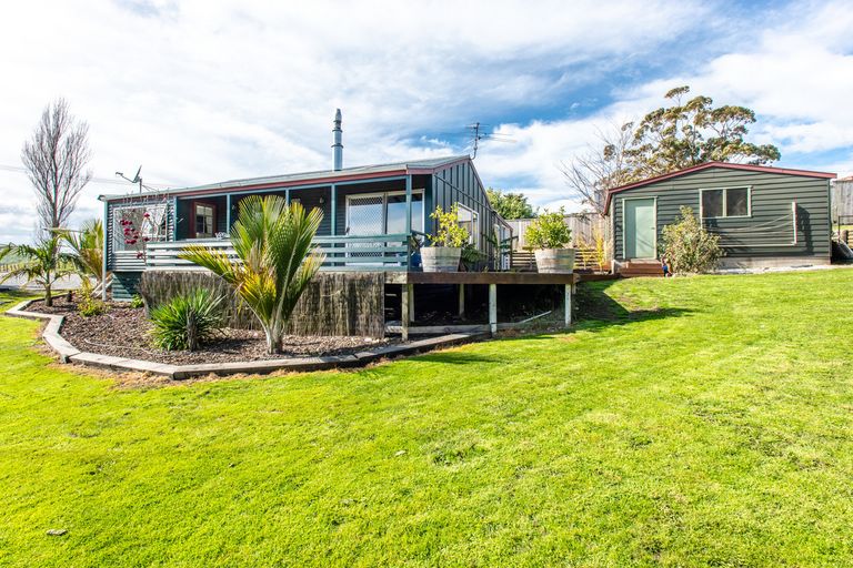Photo of property in 22 Wallis Road, Kaiti, Gisborne, 4010