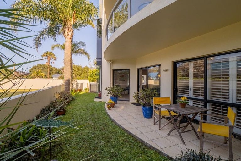 Photo of property in 26/4e Collins Street, Takapuna, Auckland, 0622