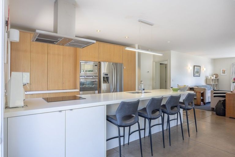 Photo of property in 16 Bevan Place, Wanaka, 9305