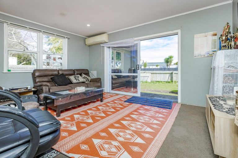 Photo of property in 4 Harper Street, Papakura, 2110