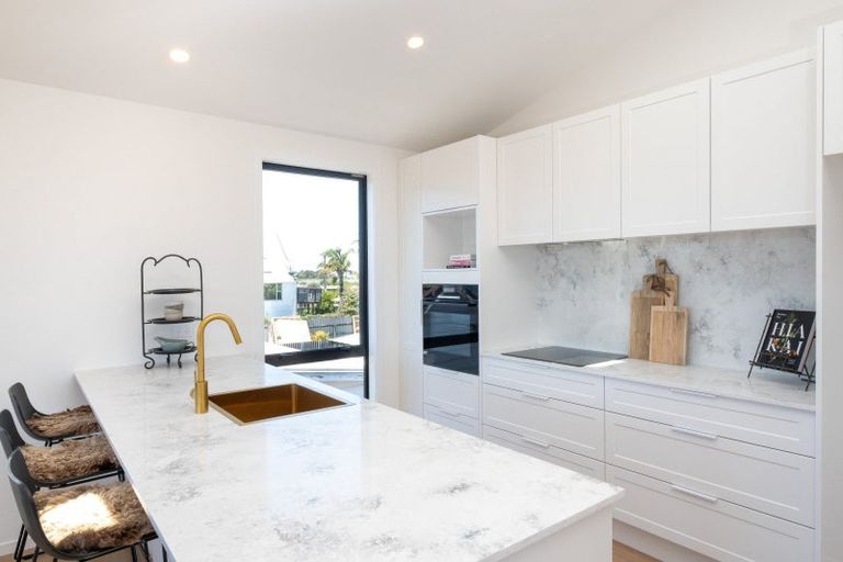 Photo of property in 96 Charles Street, Westshore, Napier, 4110