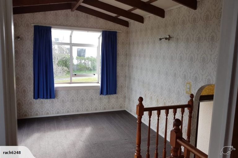 Photo of property in 18 Shakespear Road, Army Bay, Whangaparaoa, 0930