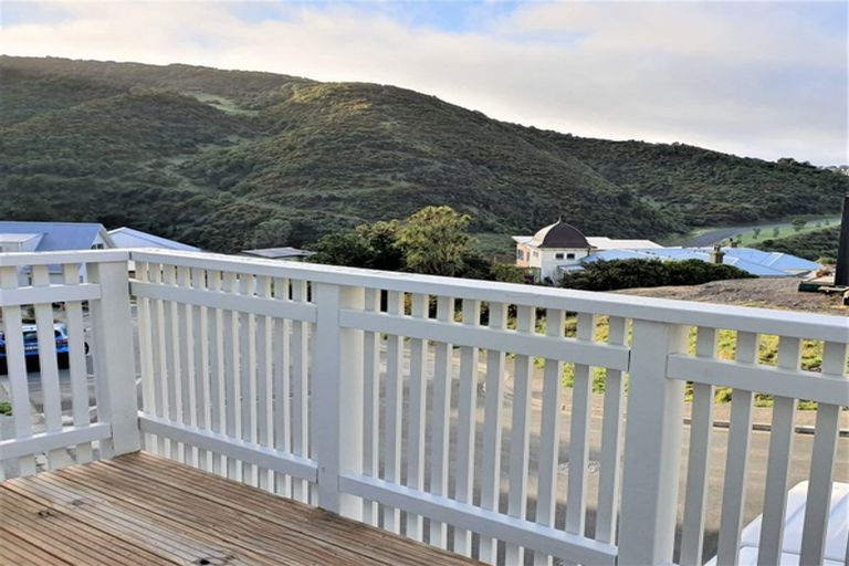 Photo of property in 18a Rarangi Way, Owhiro Bay, Wellington, 6023