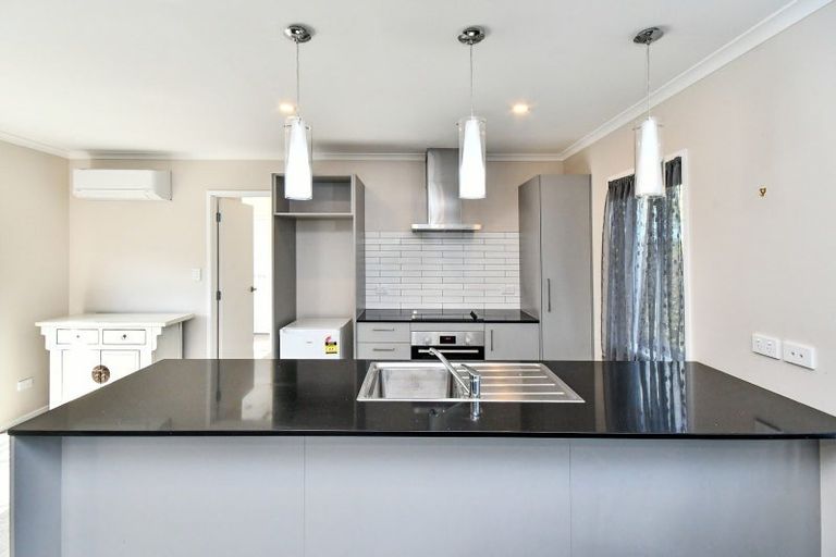 Photo of property in 52 Te Manaki Street, Pukekohe, 2120