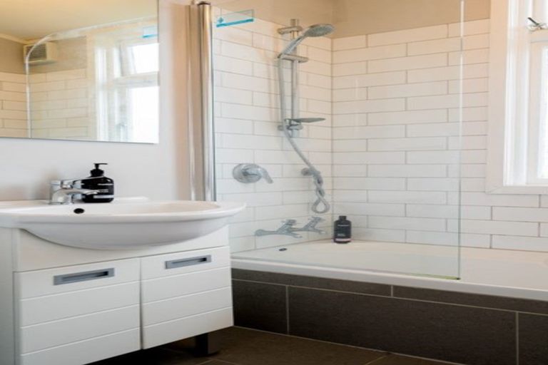 Photo of property in 27 Jackson Street, Saint Kilda, Dunedin, 9012