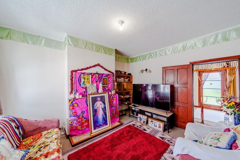 Photo of property in 9 Barker Road, Marewa, Napier, 4110