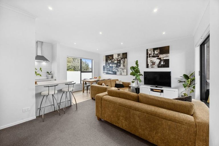 Photo of property in 500c Te Atatu Road, Te Atatu Peninsula, Auckland, 0610