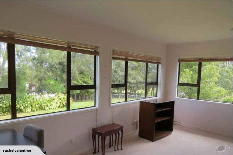 Photo of property in 104 Cemetery Road, Wainui, Silverdale, 0992