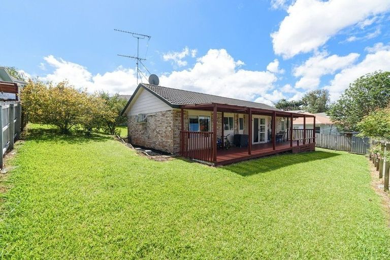 Photo of property in 49 Patts Avenue, Glendene, Auckland, 0602