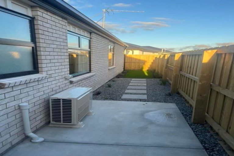 Photo of property in 12 Borthwick Street, Belfast, Christchurch, 8051