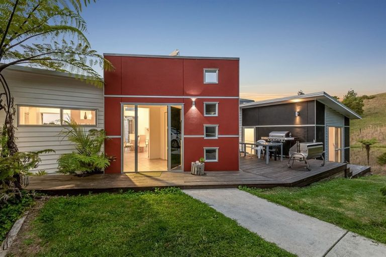 Photo of property in 125 Bodhisattva Road, Waitoki, Silverdale, 0994