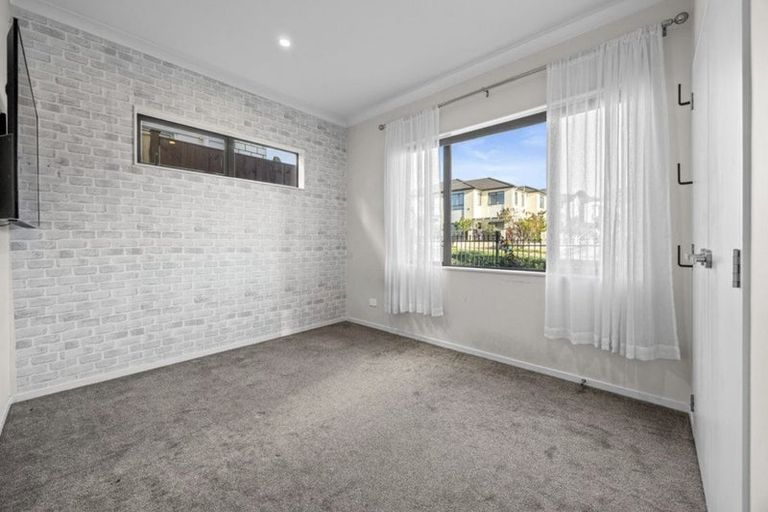 Photo of property in 16 Lime Hill Rise, Flat Bush, Auckland, 2019