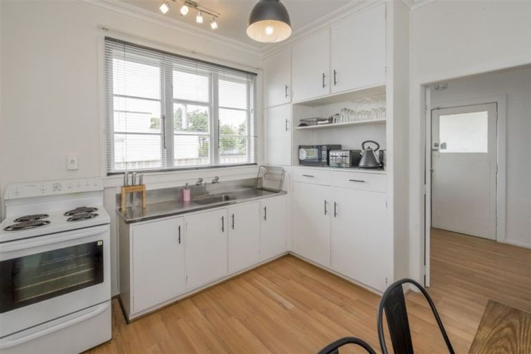 Photo of property in 7 Mckenzie Street, Levin, 5510