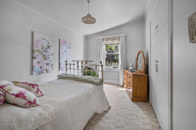 Photo of property in 18 Lighthouse Road, Bluff Hill, Napier, 4110