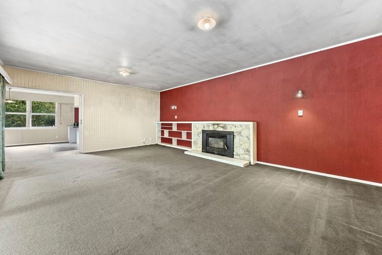 Photo of property in 1252 Devon Road, Sentry Hill, New Plymouth, 4373