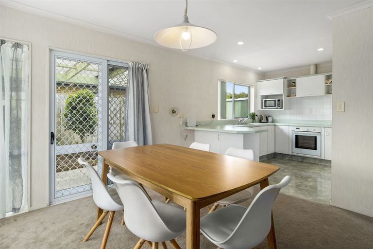 Photo of property in 2 Lasiandra Place, Mount Maunganui, 3116