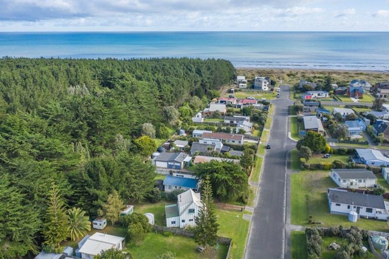 Photo of property in 23 Hydrabad Drive, Waitarere Beach, Levin, 5510
