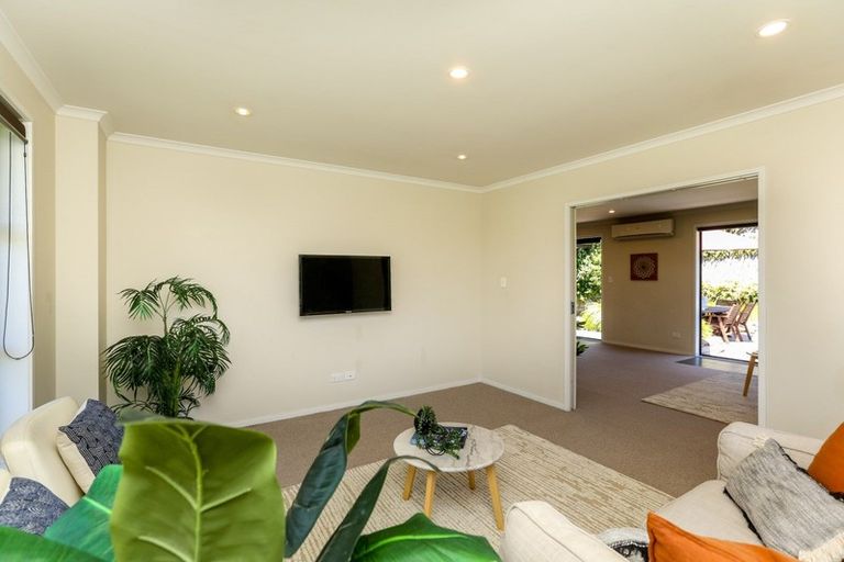 Photo of property in 1185f South Road, Oakura, 4314