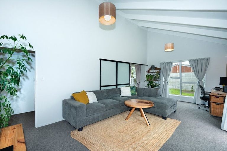 Photo of property in 4 Takapu Place, Bromley, Christchurch, 8062