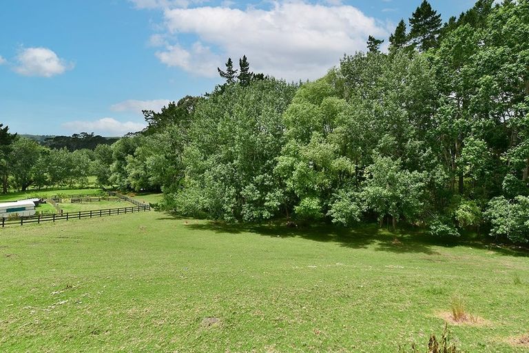Photo of property in 687 Inland Road, Helensville, 0875