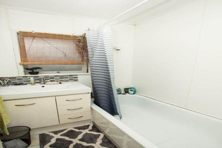 Photo of property in 3/43 Shakespeare Road, Milford, Auckland, 0620