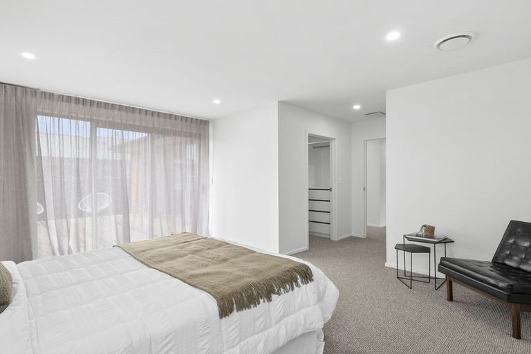 Photo of property in 147 Wingatui Road, Mosgiel, 9024