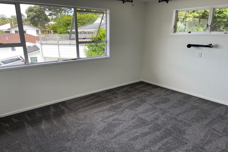 Photo of property in 31 Sequoia Place, Sunnynook, Auckland, 0620