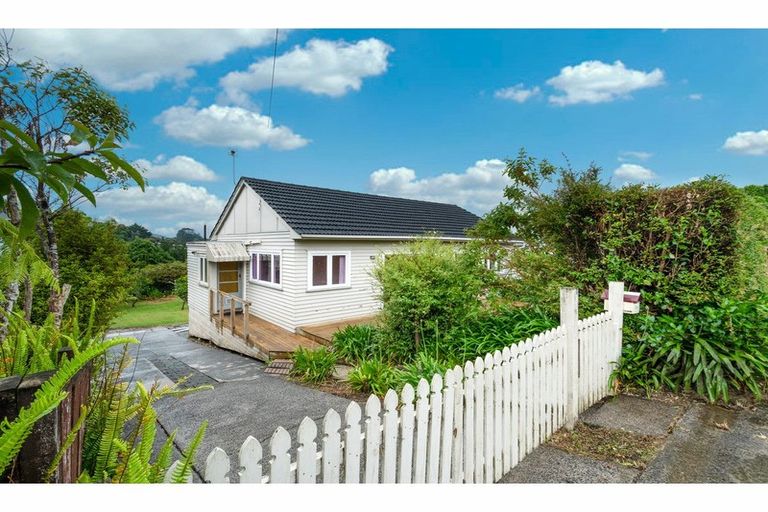 Photo of property in 54 Mcentee Road, Waitakere, Auckland, 0816