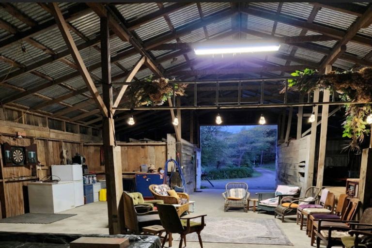 Photo of property in 300 Hinemoa Valley Road, Kaitawa, Pahiatua, 4981