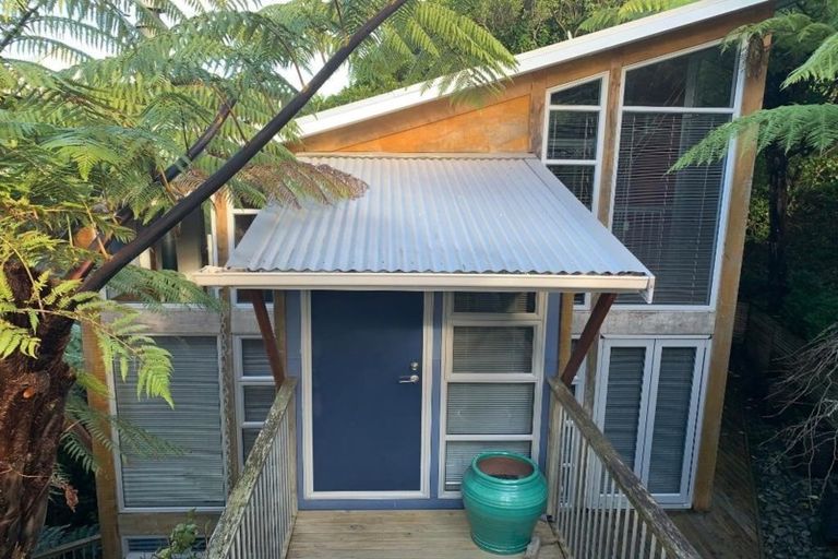 Photo of property in 2 Bendbrook Way, Ngaio, Wellington, 6035